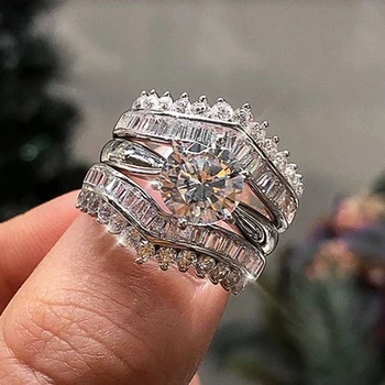 2023 3Pcs Dupla Rakható Meghatározott Gyűrűk Női Luxus Esküvői Zenekarok Tartozékok Ragyogó Kristály CZ Új, Trendi Ékszerek